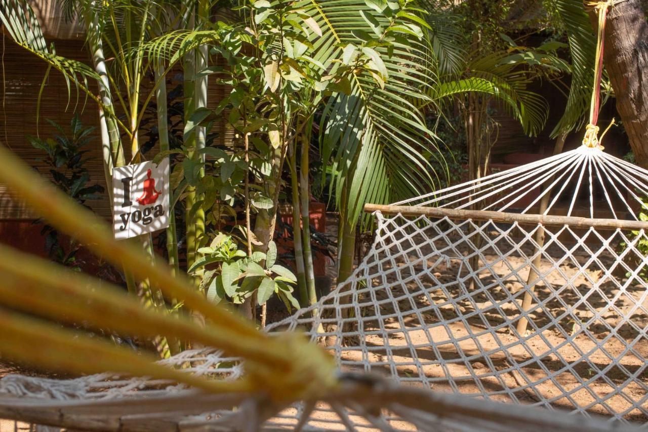 Palm Trees Ayurvedic Heritage Patnem Beach Exterior photo