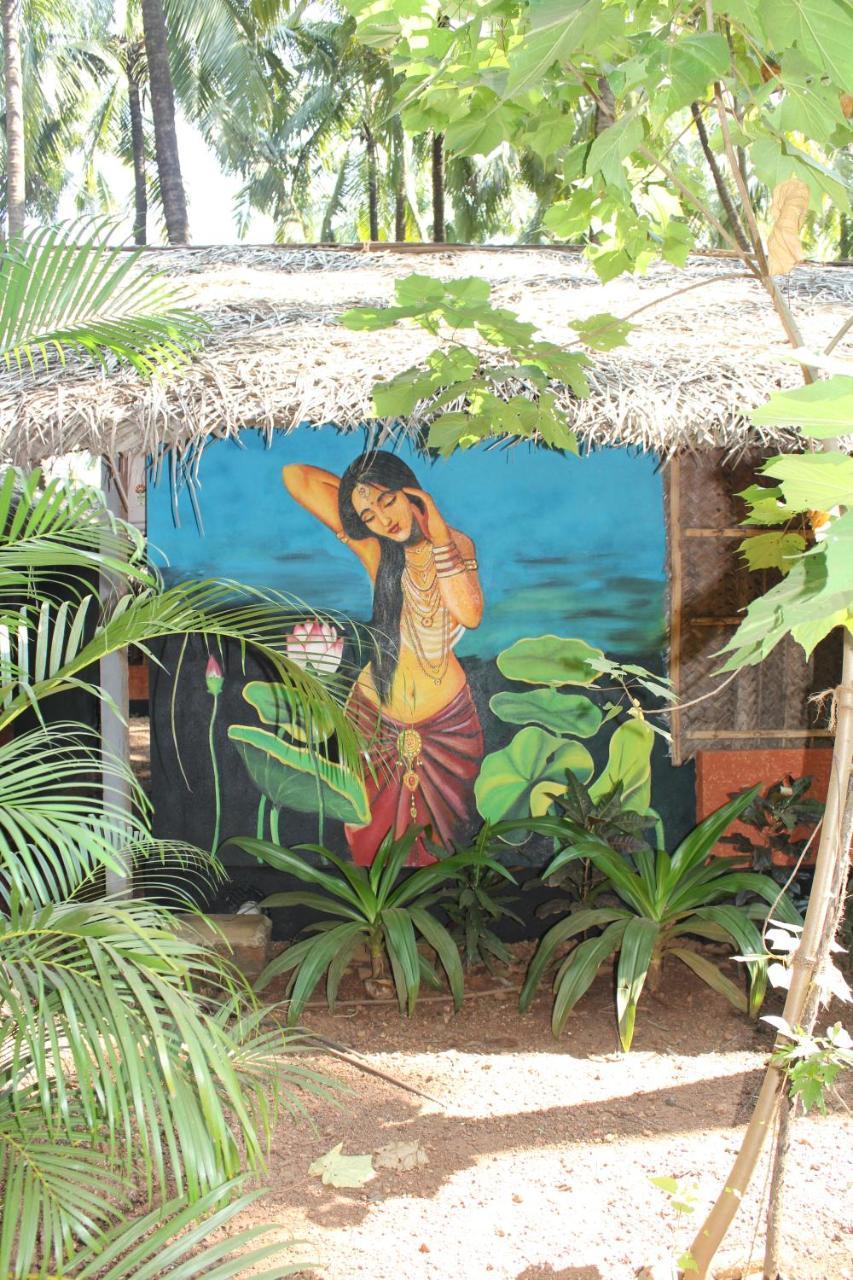 Palm Trees Ayurvedic Heritage Patnem Beach Exterior photo