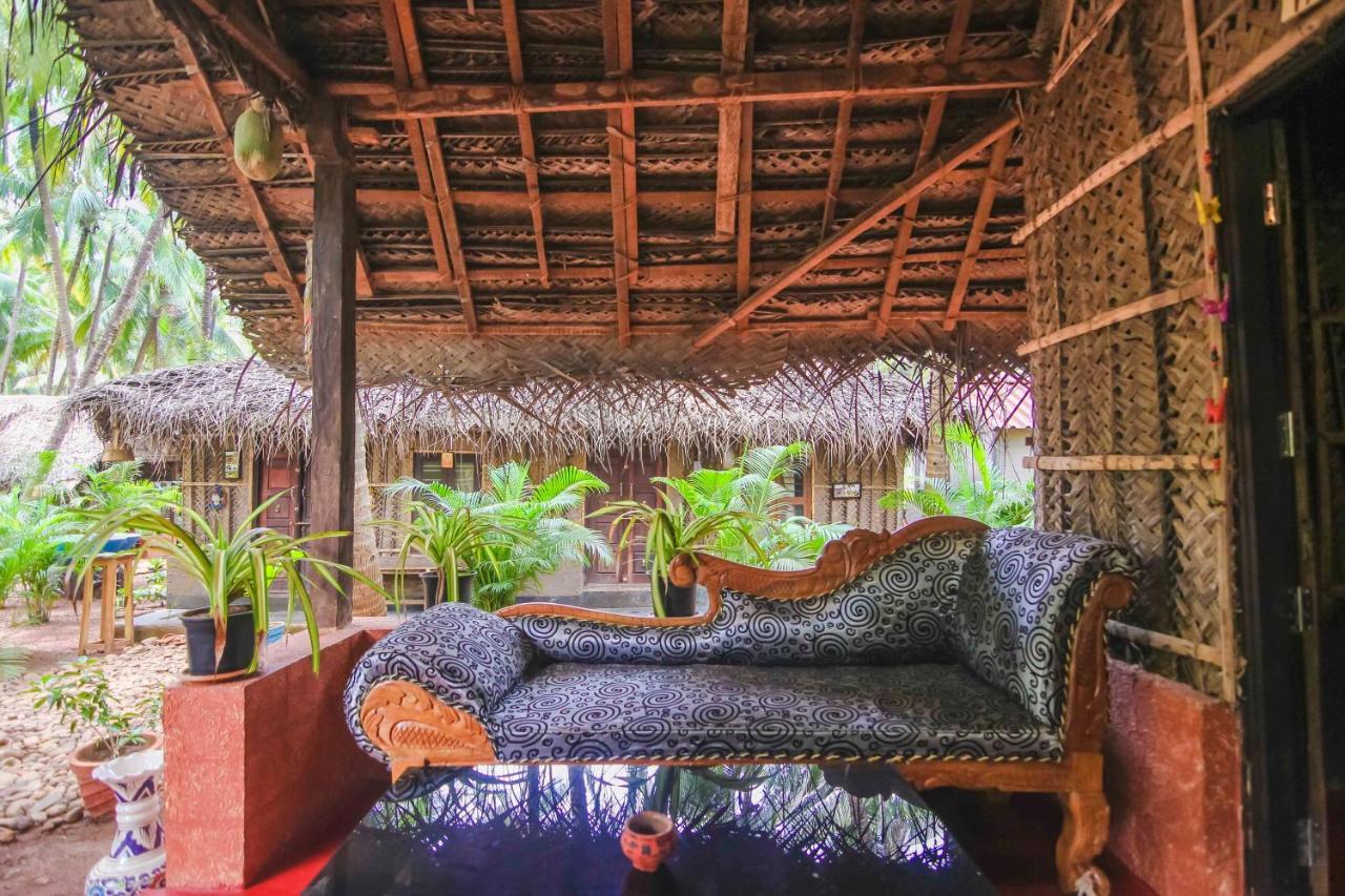 Palm Trees Ayurvedic Heritage Patnem Beach Exterior photo